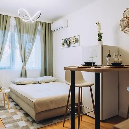 Apartment Atelier Nikola *